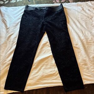 One 5 One Women's Black Patterned Jeggings